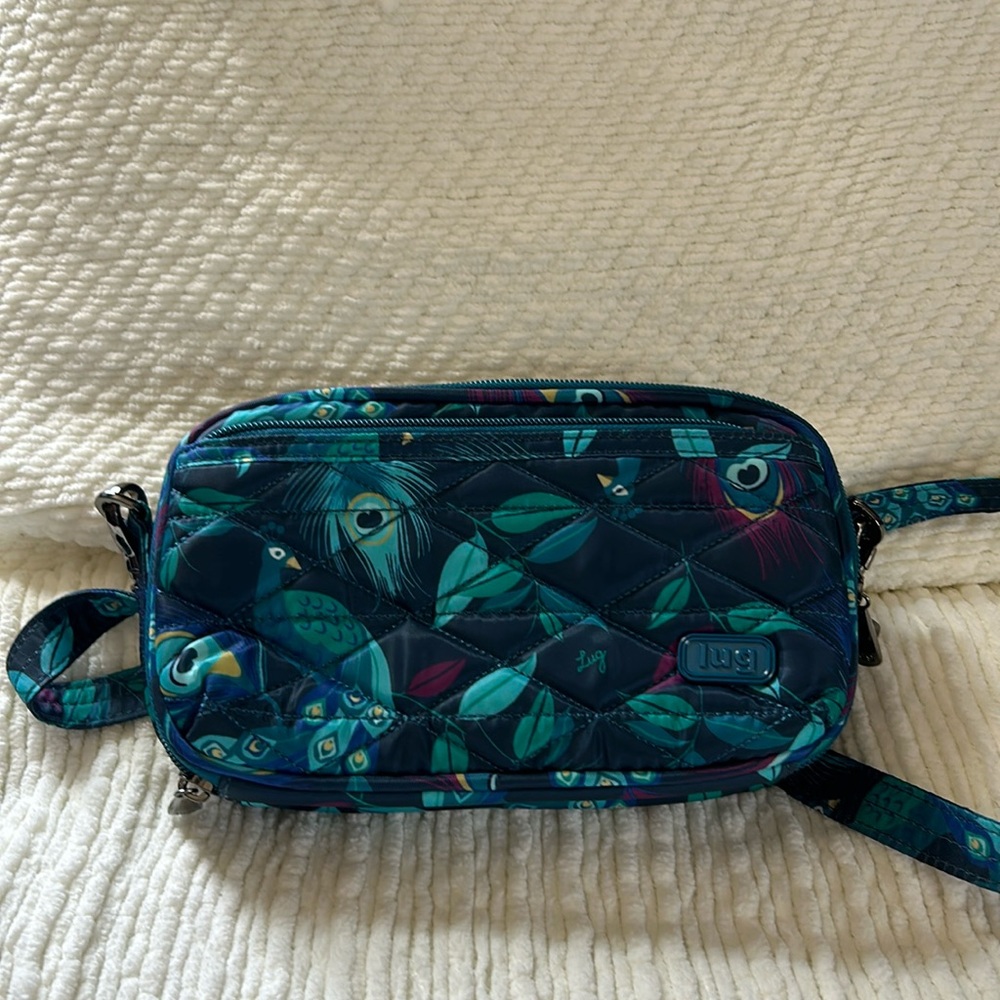 Lug Roundabout in Peacock Multi